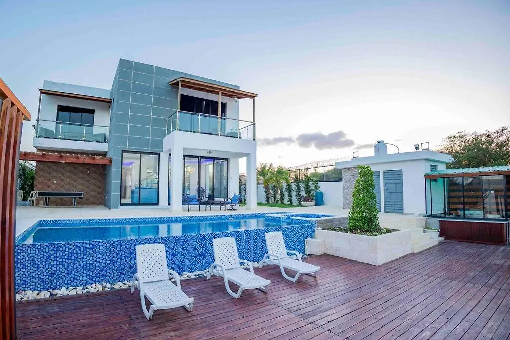 Villa Moderna Con Vistas Impresionantes Santiago De Los Caballeros