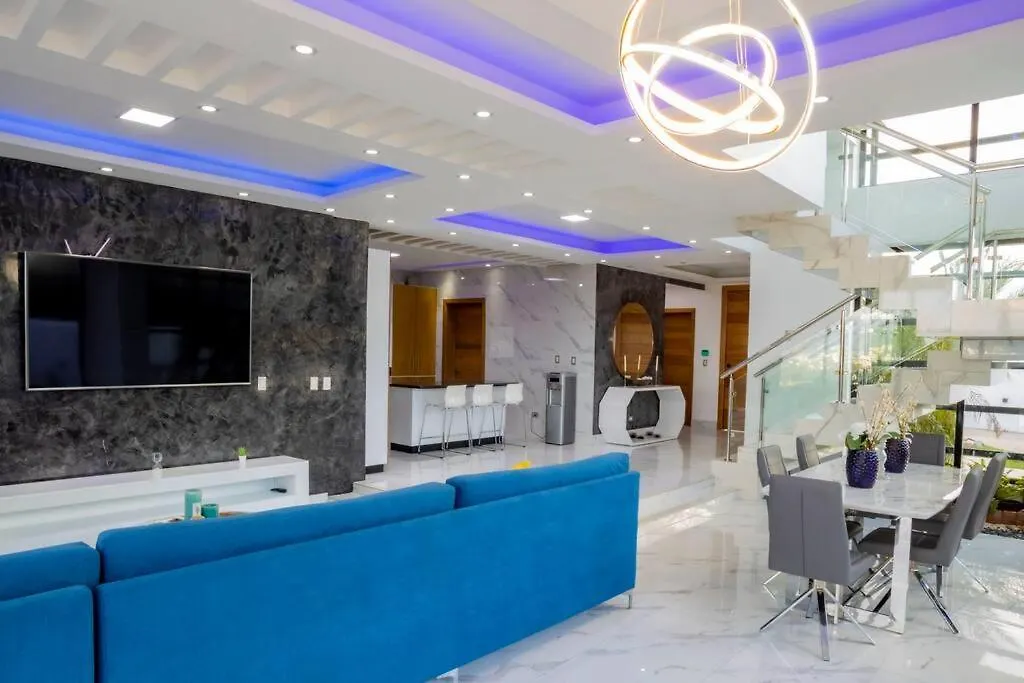 Villa Moderna Con Vistas Impresionantes Santiago De Los Caballeros